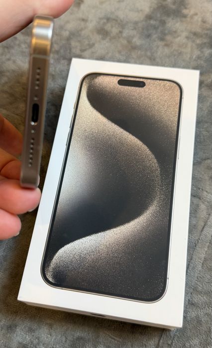 Iphone 15 Pro Max 256Gb argintiu