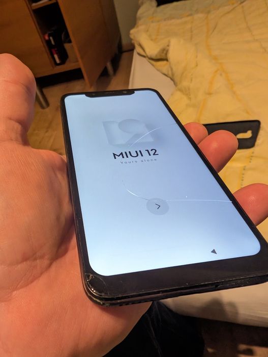 Xiaomi Poco Pocophone F1 128gb 6gb ram Snapdragon