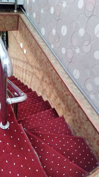 Qarshi shahar markazida 2 xonali uy