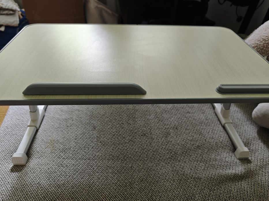 Masuta pentru Laptop