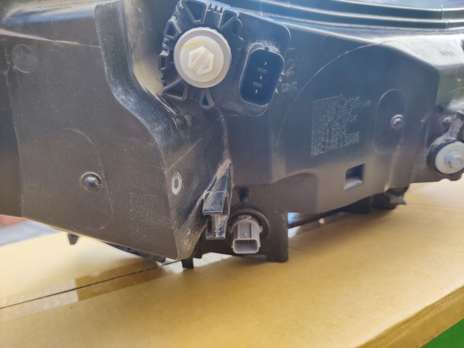 Оригинален ляв фар за Honda CRV 2016-2025