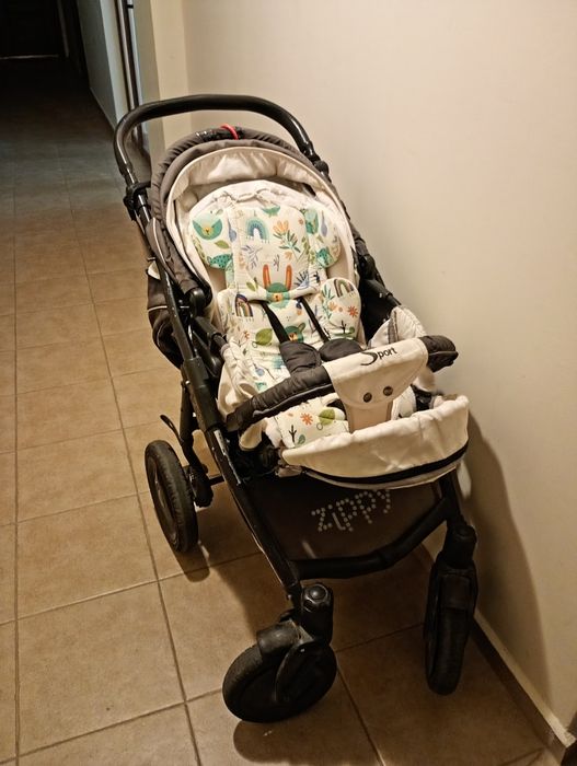 Бебешка количка Zippy Tutis