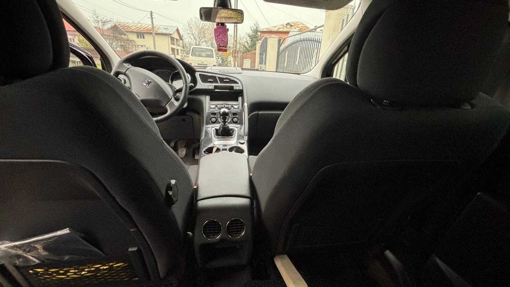 Se vinde Peugeot 3008