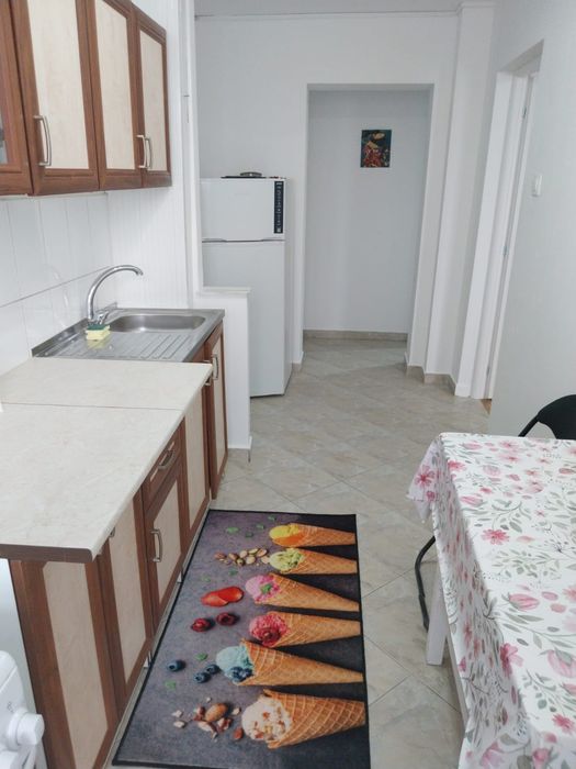 Închiriez garsonieră zona big