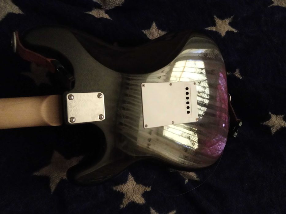 Электрогитар в отличном состоянии