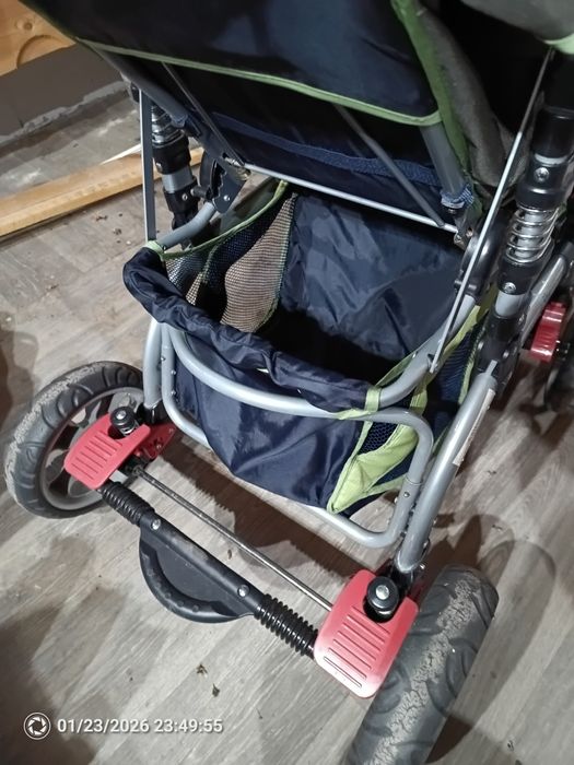 Продавам бебешка количка