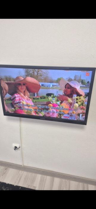 De vânzare plasma TV 81cm modelul telefunkn