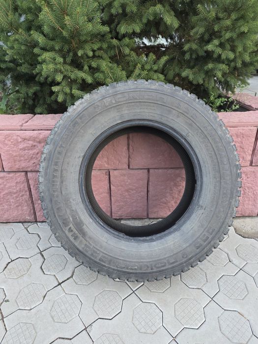 Продам комплект резины