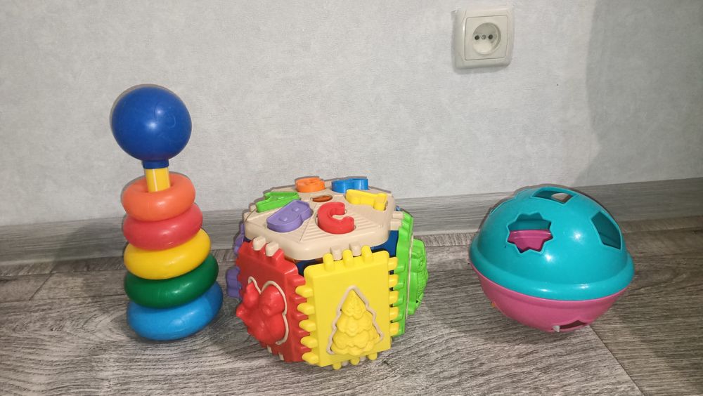 Продам детские развивашки