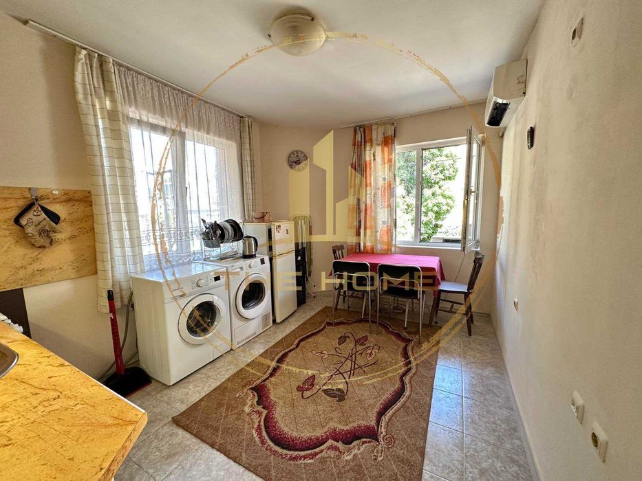 Дава се под наем Тристаен апартамент в Варна, Колхозен пазар - 70 кв.м за 350 € - Снимка #1