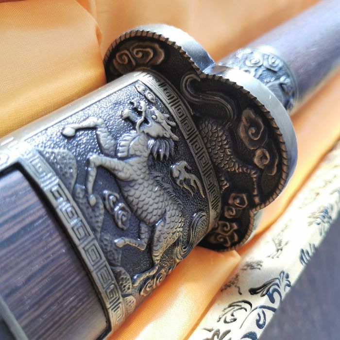 Kangxi Emperor Broadsword Остър Традиционен китайски меч 104 см !