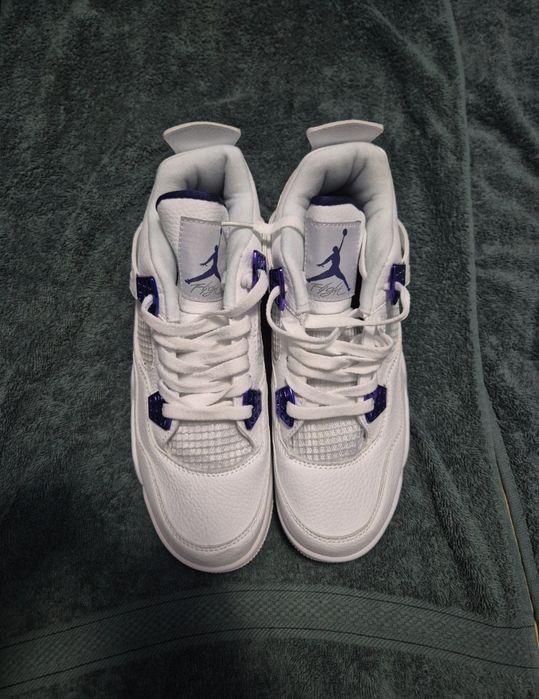 Air Jordan 4 Metallic Purple