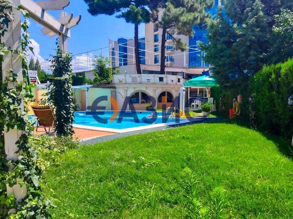 Продава се Двустаен апартамент в к.к. Слънчев бряг - 70 кв.м за 1286 €/кв.м - Снимка #1