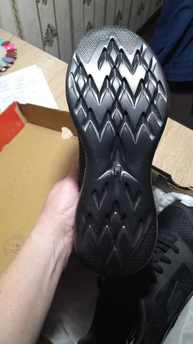 Кроссовки Skechers