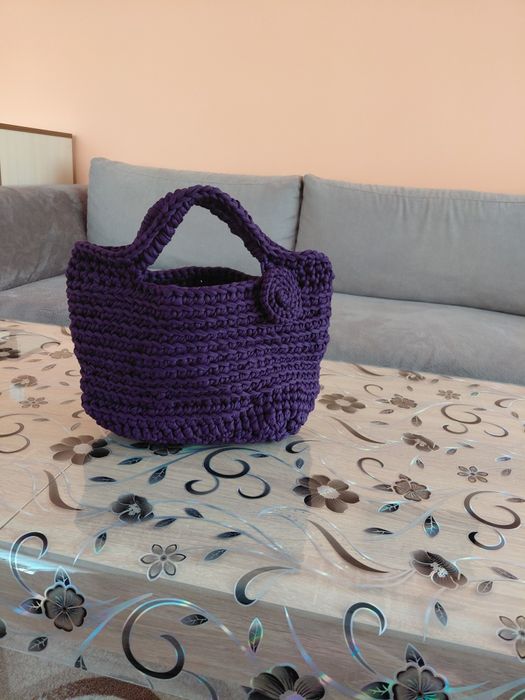 Ръчно плетена чанта – уникален модел 
Предлагам стилна ръчно изра