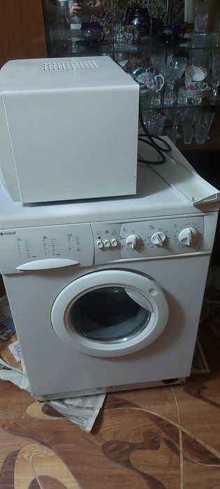 Стиралка и микроволновка