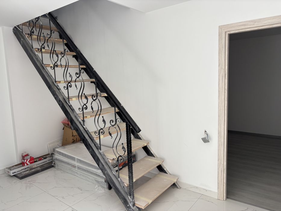 Casa 4 camere , 150 mp utili +Curte 210 mp.Zona||Lupeni