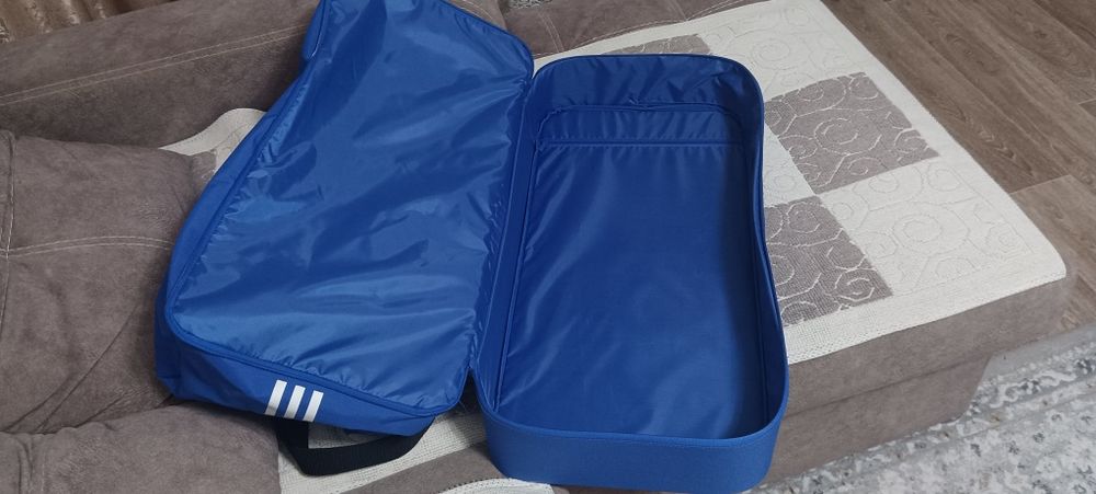 Спортивная сумка adidas