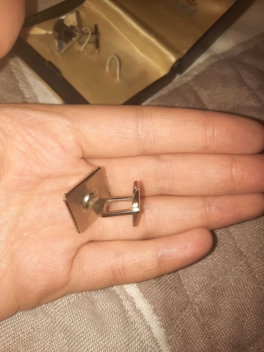 Продам новые запонки