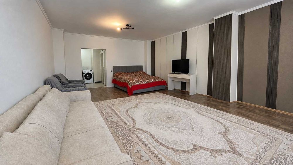 Продам 1 комн кв. 73*m2 в Астане около парка