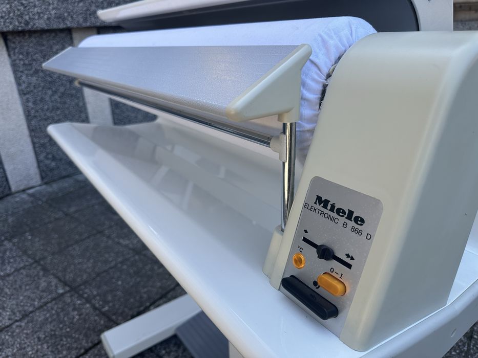 Гладачна машина-каландър Миеле/Miele