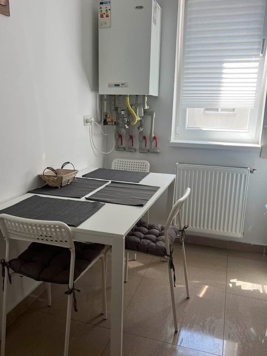 Inchiriez ap decomandat 2 camere