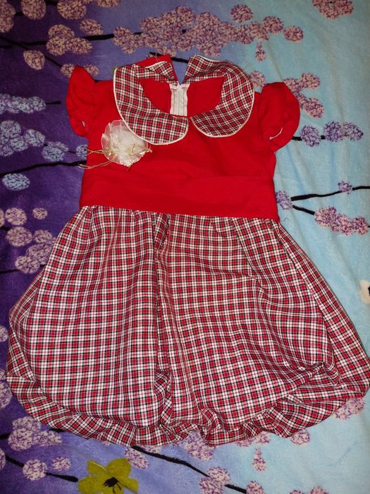 Продам 3 комбенизона и платье