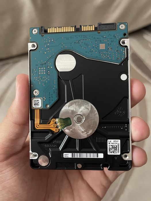 Продам жесткий диск HDD на 1ТБ