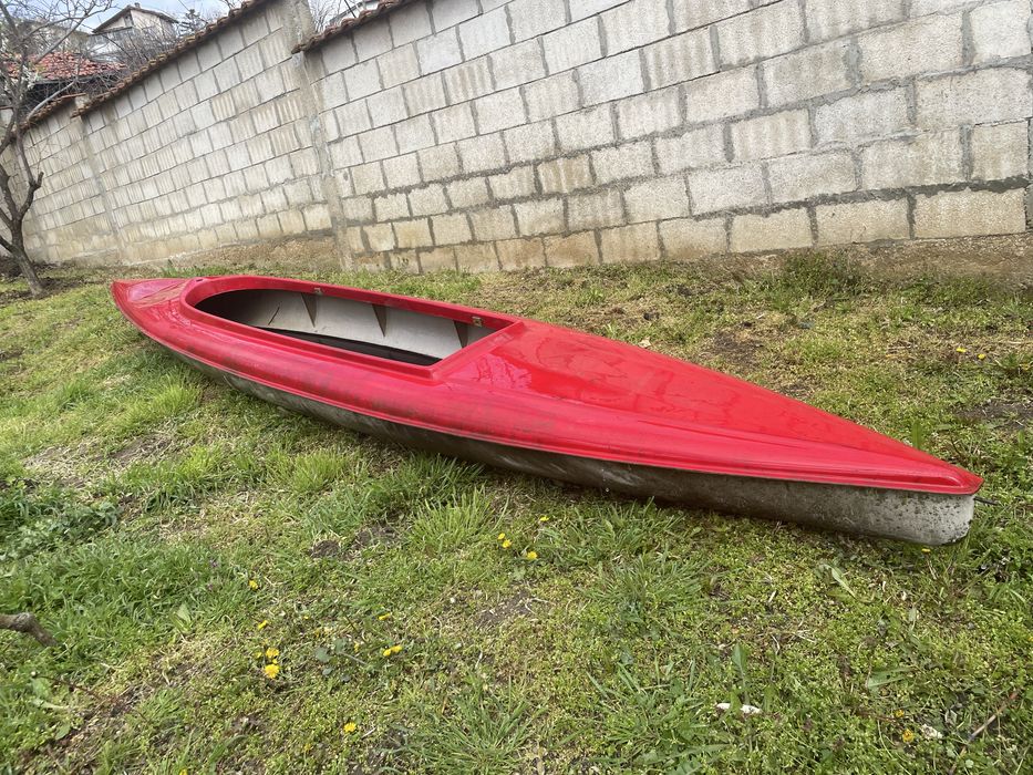 Каяк- лодка- запазена