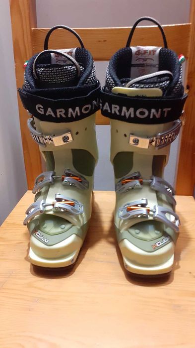 Туринг точкови ски обувки