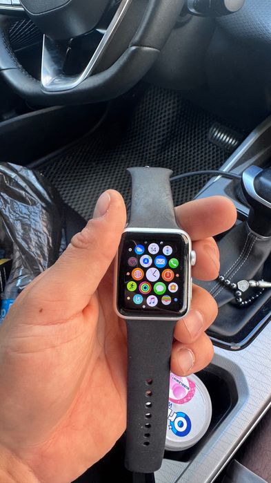 Apple Watch Series 3 42 мм