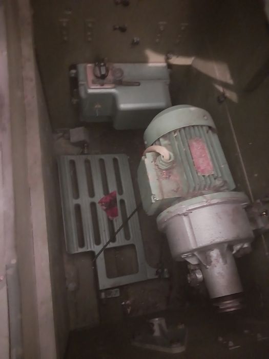 Tikuv mashina  ishlatilgan  sotiladi