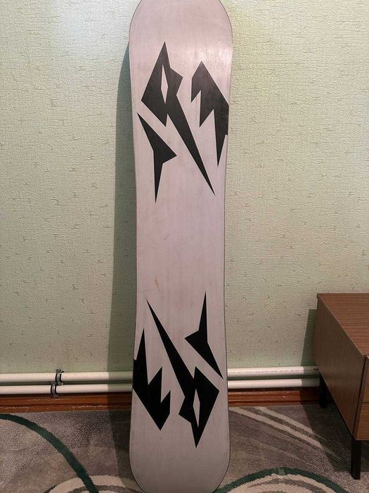 сноуборд Jones Ultra Mountain Twin 154