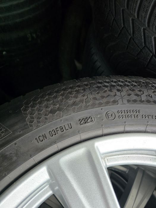 4 Броя 235/60/18 Continental 7mm 23dot