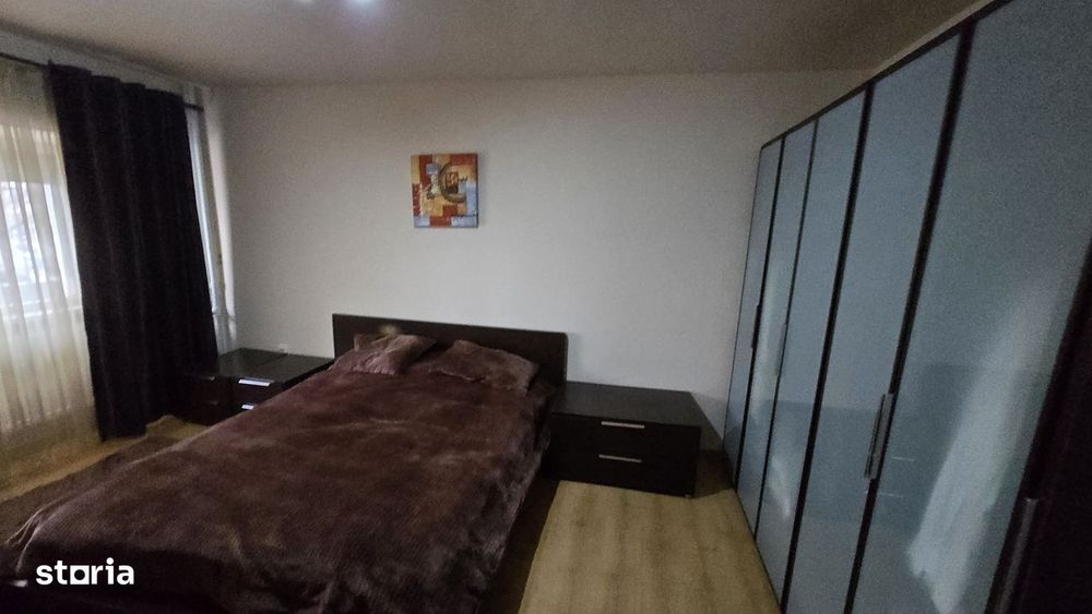 Apartament cu 3 camere de vanzare, etajul 1, Focsani