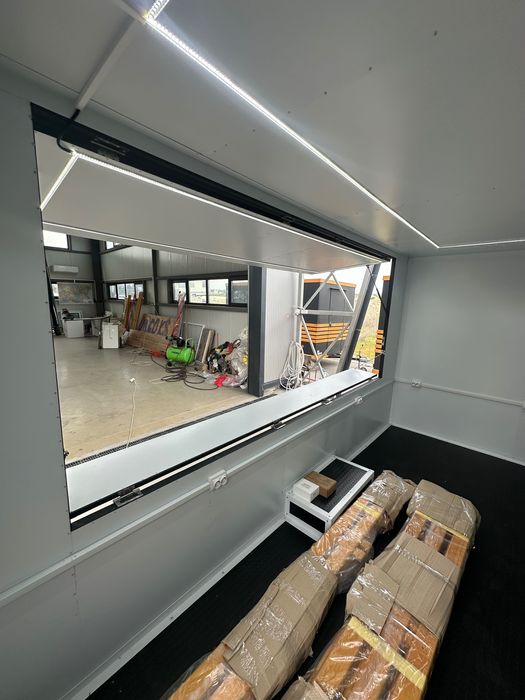 Каравана за Бързо Хранене Търговска