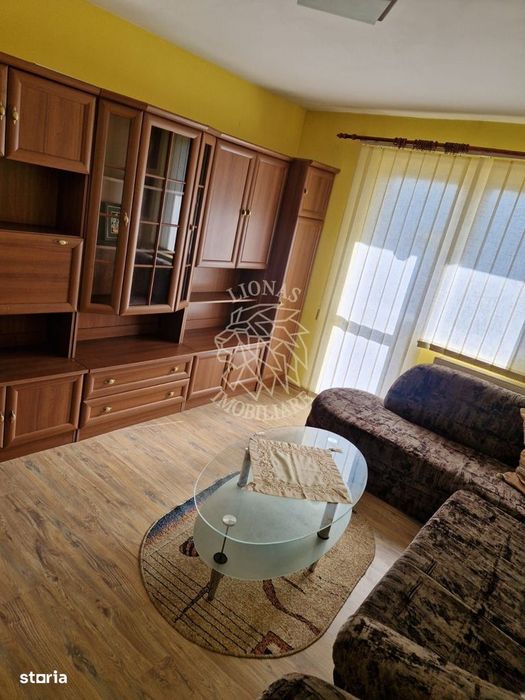 Apartament 3 camere 70 mp-2 balcoane-etaj 1-parcare-Unirea