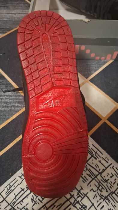 Air Jordan 1 High Patent Bred – Negru/Roșu marimea 42