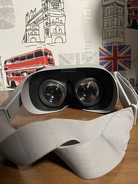 Ochelari VR OCULUS GO 64 gb memorie cu toate accesorile+cablu de 2 m