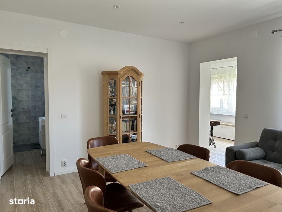 Casă complet renovată