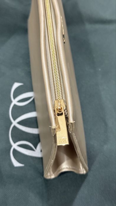 Sumka klatch jenskiy..