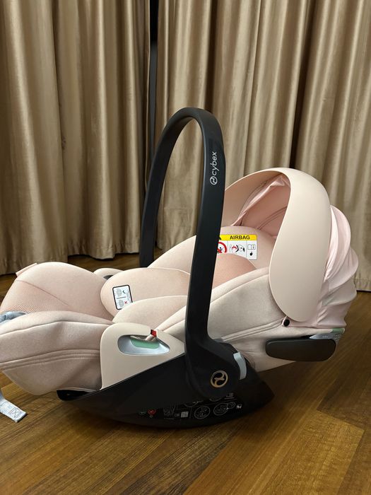 Vând scoică auto Cybex Platinum Cloud T plus