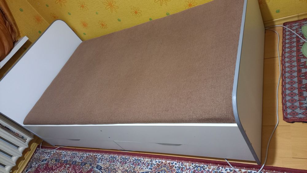 Кровать 2 м на 120 см