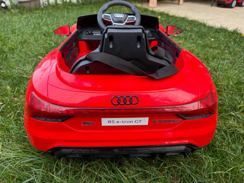 Masina Audi e-Tron copii maxim 4 ani