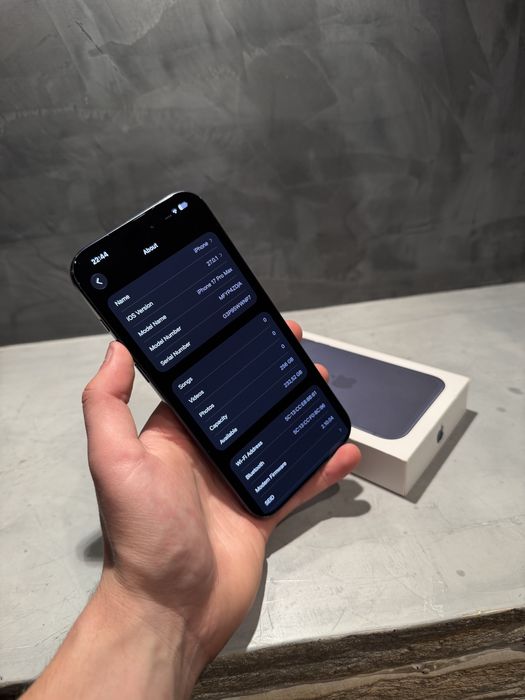 КАТО НОВ Iphone 17 Pro Max Blue 256 GB