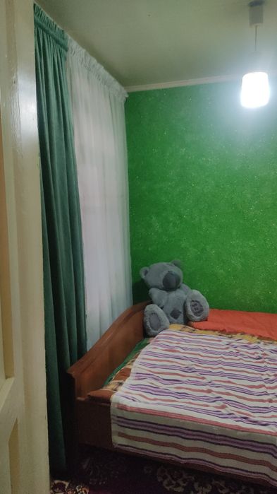 Дом в центре города 4 комнаты с мебелью и бытовой техникой