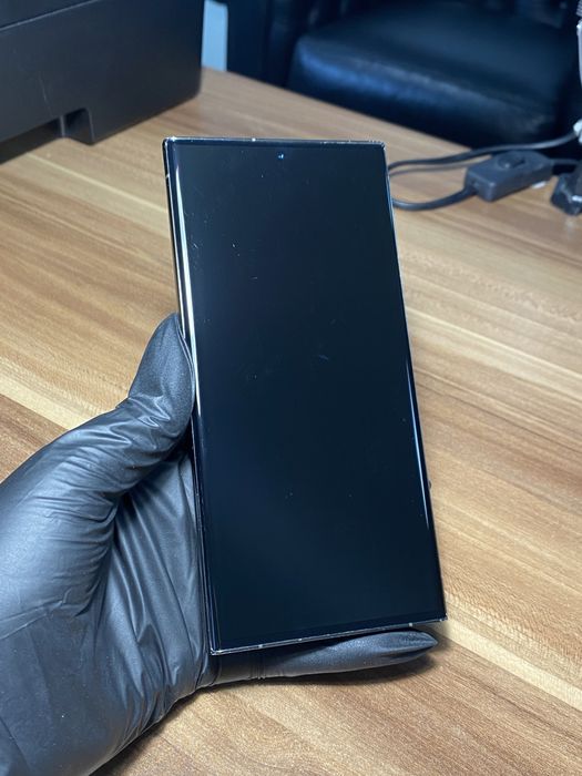 Samsung Galaxy s23 ultra • 256 GB • Green