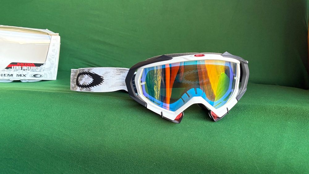 Оригинални очила ендуро мотокрос Oakley Mayhem MX – чисто нови