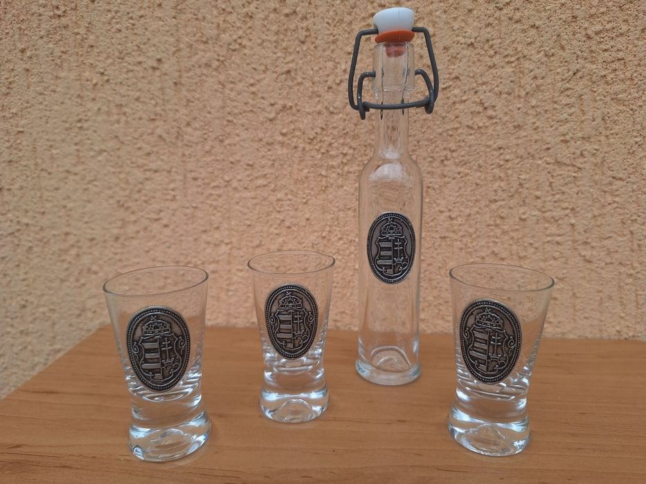 Set Sticlă și 3 Pahare Shot - Stemă Ungaria - Vintage / Shot Glass Set