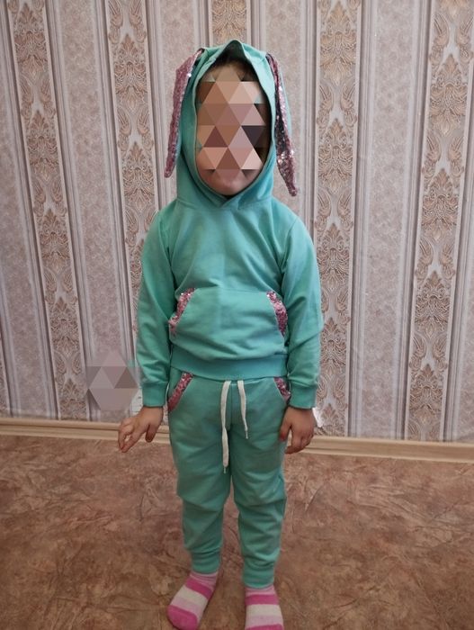 Продам костюм на девочку 2-3 г. No